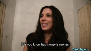 Public Porn - Would your girlfriend do the same as this Spanish babe?