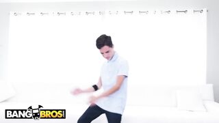 Hot - Juan El Caballo Loco Practicing His Sex Moves Like A Dork