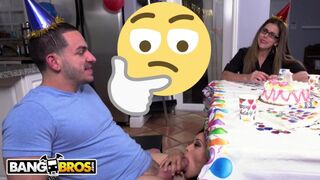 Hot - Black Holly Hendrix Receives Birthday Anal