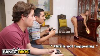 Hot - MILF Nicole Aniston Services Her Son's Little Friend