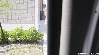 Mariah Banks On The Bang Bus (bb15852)