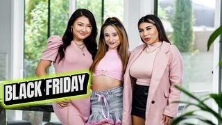 Traditional Asian Hot Supper: Stepmom's Blowjob, Stepsister's Pussy, and Stepauntie's Mouth