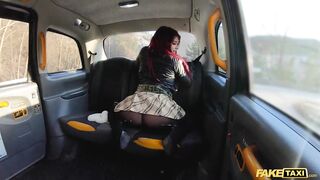 Sex Taxi British gymnastics teacher ATLANTA MORENO fucked in the taxi