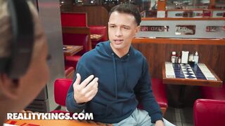 Hot Porn - Waitresses Thick Ass Daphne & Serena Hill Liven Up Their Shift With A Steamy 3some