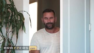 Hot - Stunning Kenzie Taylor Discovers Her Love For Anal And Shares It With Manuel Ferrara