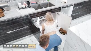 Hot - Handywoman Kaylee Ryder Knows Much Better To Fix Van's Cock Than His Kitchen Sink