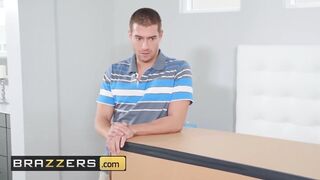 Hot - Curvy big tit ponstar Sheridan Love craves big cock