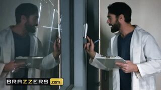 Hot - Crazy Nympho Ashley Fires craves doctors dick