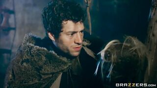 Queen Of Thrones: Part 2 (A XXX Parody) - Hot