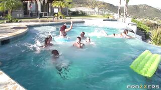Spring break orgy party - Hot