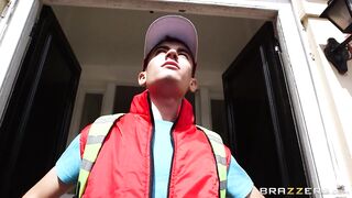 Pokemon Go (XXX- Parody) - Hot