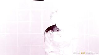 Harley in the Nuthouse (XXX Parody) - Hot