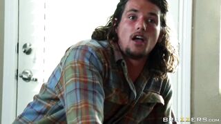 Dirty milf Diamond Foxx fucks stepson - Hot