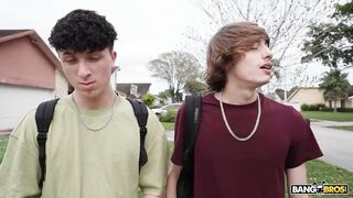 Hot - Richelle Ryan Masturbates By The Pool, Then Gets Lucky And Fucks Two Hard Cocks