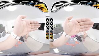 VIRTUAL PORN - Fucking Around With Step Sister Penelope Woods In #VR