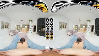 VIRTUAL PORN - Daisy White Wants To Please You So Take Off Your Pants And Get Ready Player One